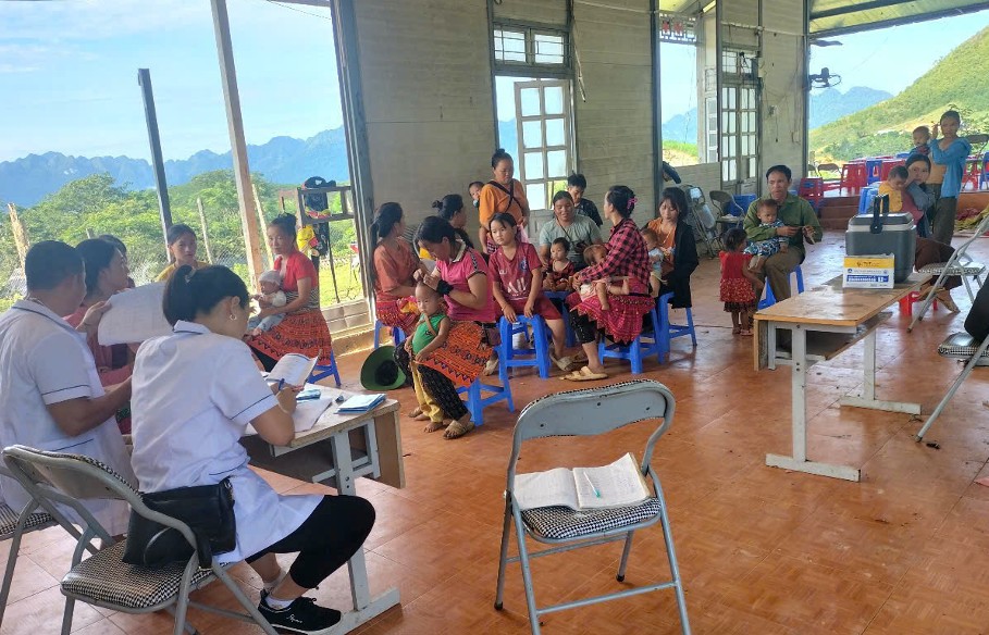 Trạm Y tế Mường Bang: Tăng cường tuyên truyền, giáo dục sức khỏe sinh sản cho nhân dân