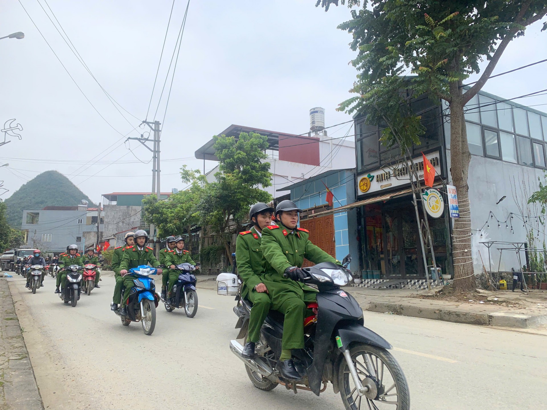 Hà Giang: Các địa phương đồng loạt tổ chức lễ ra quân tấn công trấn áp tội phạm, bảo đảm an ninh trật tự tết Nguyên đán Ất Tỵ 2025.