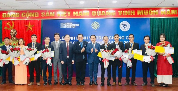 Lễ vinh danh 77 kỹ sư chuyên nghiệp ASEAN năm 2024