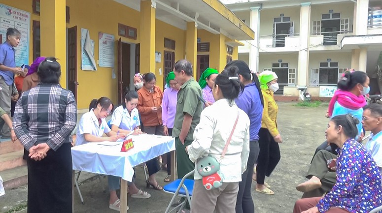 Ngành Y tế huyện Phù Yên (Sơn La): Nỗ lực vượt khó, chăm sóc sức khỏe nhân dân