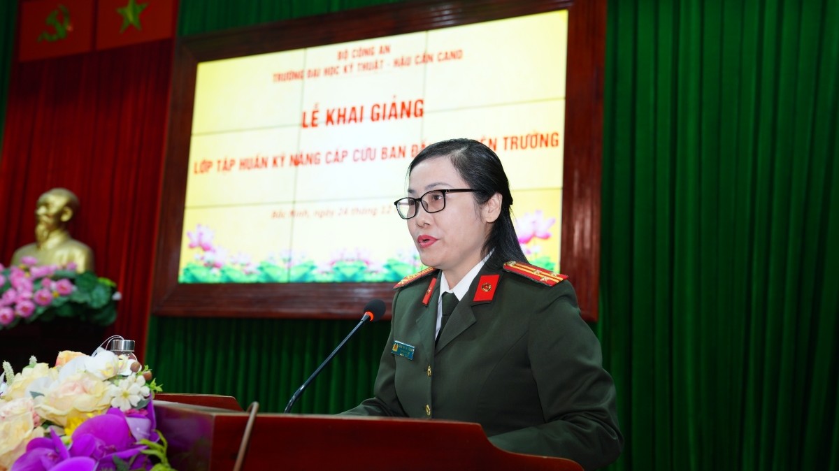 Trường Đại học Kỹ thuật - Hậu cần CAND: Khai giảng lớp tập huấn kỹ năng cấp cứu ban đầu tại hiện trường