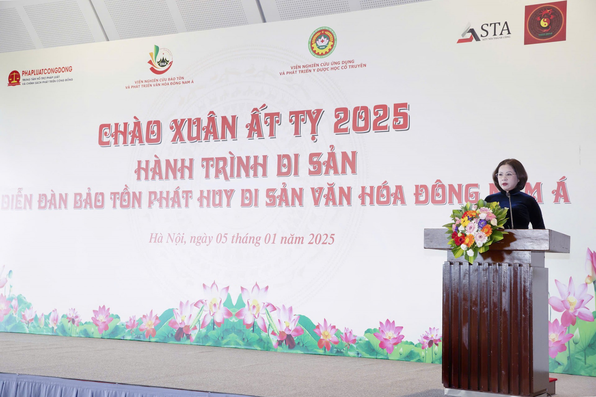 Tôn vinh các tổ chức, cá nhân điển hình trong công cuộc bảo tồn, phát huy di sản văn hóa Đông Nam Á