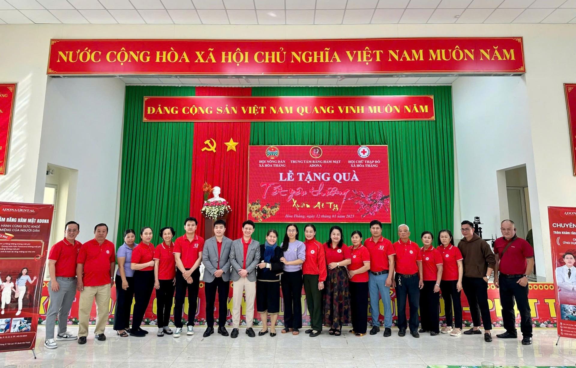 Đắk Lắk: Nha khoa ADONA mang “Tết yêu thương” đến những gia đình có hoàn cảnh khó khăn tại xã Hòa Thắng