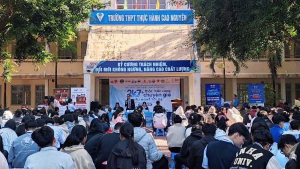 Đắk Lắk: Hướng đến sự phát triển nghề nghiệp bền vững cho học sinh qua chương trình tư vấn hướng nghiệp năm 2025