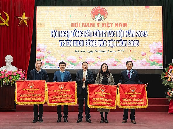 Hội Nam Y Việt Nam: Tiếp tục phát triển vững mạnh, đóng góp tích cực vào sự nghiệp bảo vệ và chăm sóc sức khỏe cộng đồng