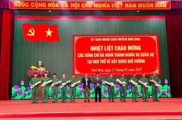 Huyện Đắk Đoa - Gia Lai: Đón quân nhân hoàn thành nghĩa vụ quân sự trở về xây dựng quê hương