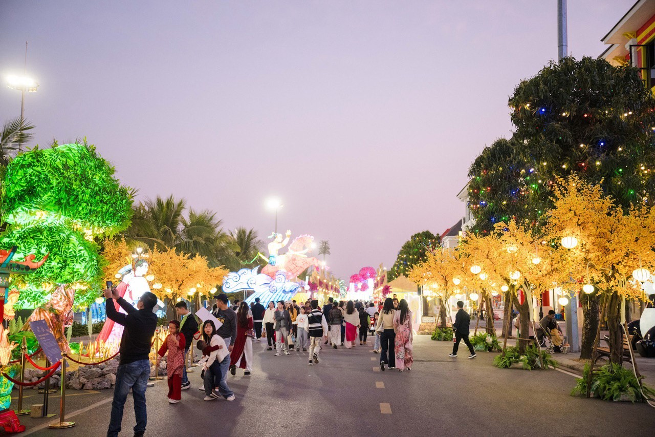 Cầu may đầu năm, đâu là nơi nhất định phải tới?