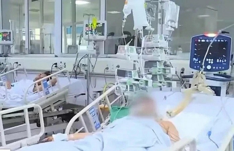 Người mắc bệnh nền là đối tượng dễ bị bệnh cúm mùa tấn công.