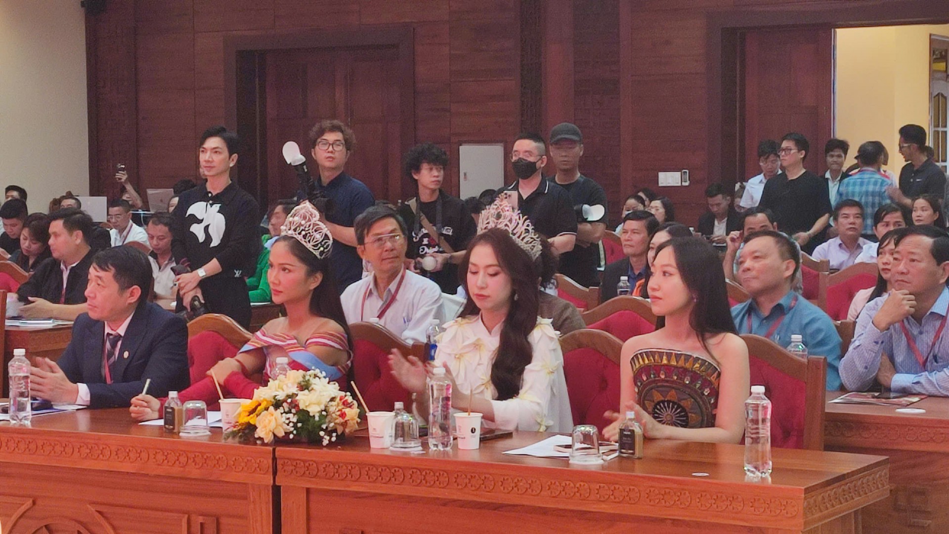 Đắk Lắk: Ban tổ chức Lễ hội cà phê lần thứ 9 họp báo tại Thành phố Buôn Ma Thuột Đắk Lắk: Ban tổ chức Lễ hội cà phê lần thứ 9 họp báo tại Thành phố Buôn Ma Thuột