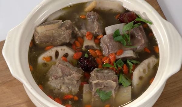 Bài thuốc y học cổ truyền giúp giảm rụng tóc