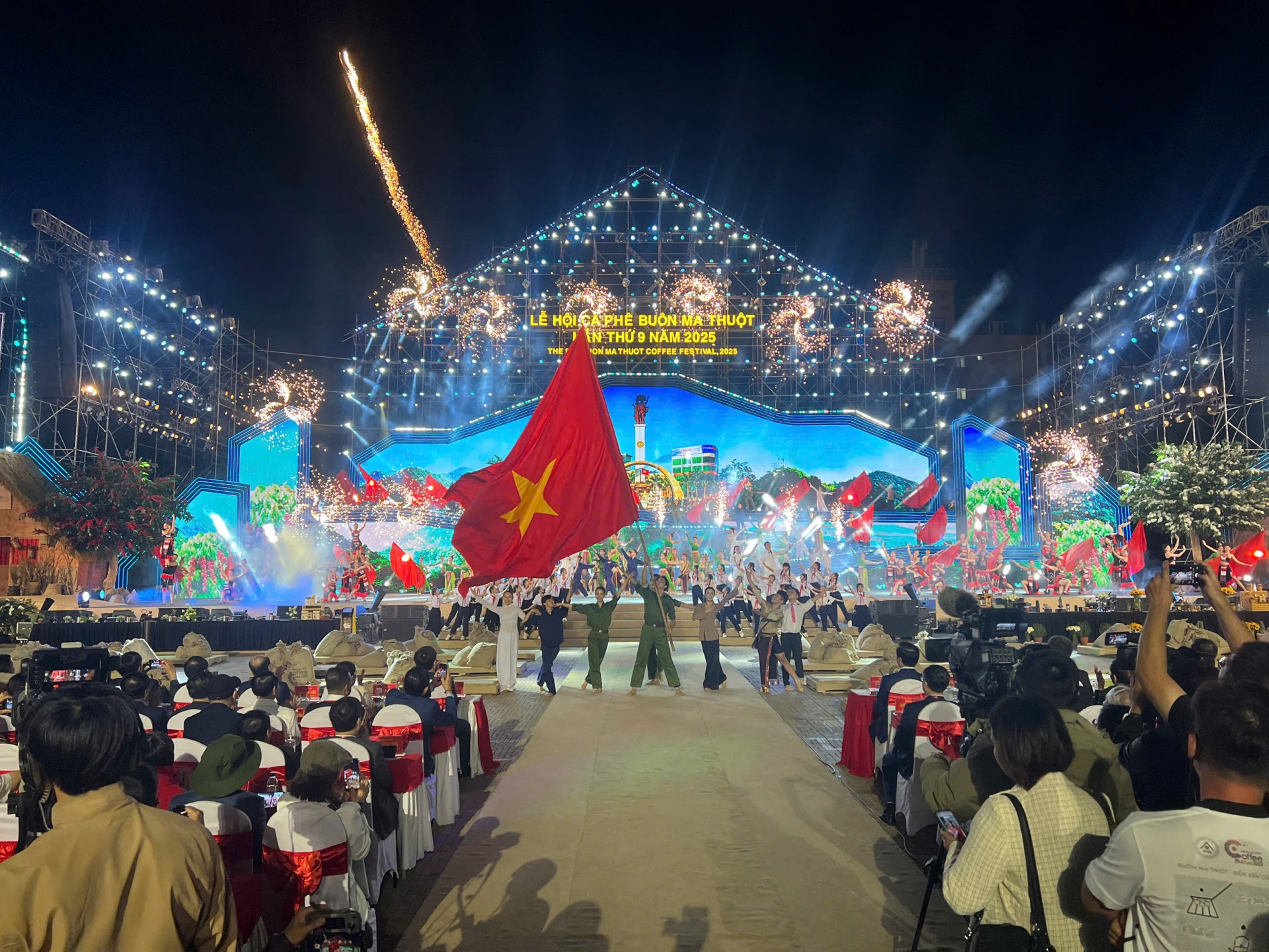 Đắk Lắk: Khai mạc Lễ hội Cà phê Buôn Ma thuột lần thứ 9 Đắk Lắk: Khai mạc Lễ hội Cà phê Buôn Ma thuột lần thứ 9