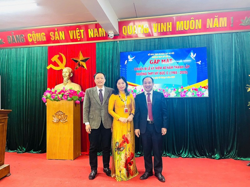 Trường PTTH Mỹ Đức C 40 năm xây dựng và trưởng thành Trường PTTH Mỹ Đức C 40 năm xây dựng và trưởng thành