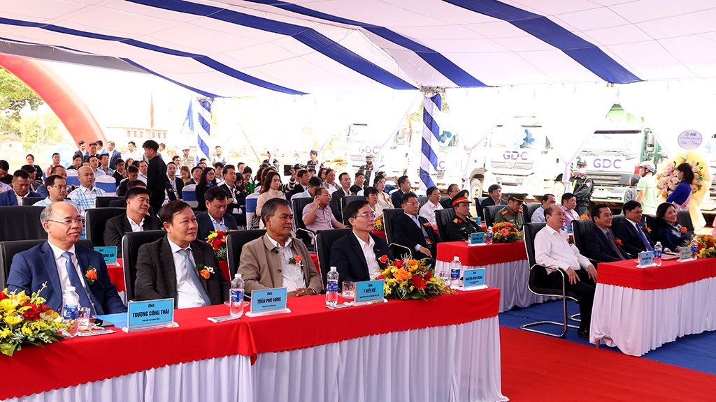 Khởi công Dự án tổ hợp trung tâm thương mại, khách sạn, nhà ở tại số 02 Mai Hắc Đế