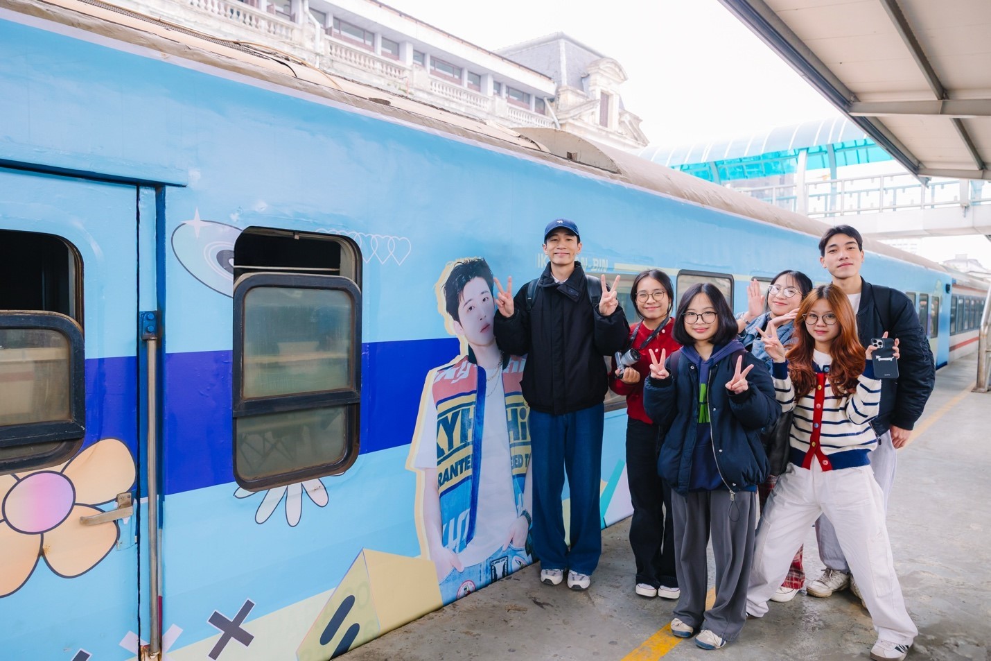 Đếm ngược Road to 8WONDER: Dàn sao và fan đã sẵn sàng “quẩy bay nóc”