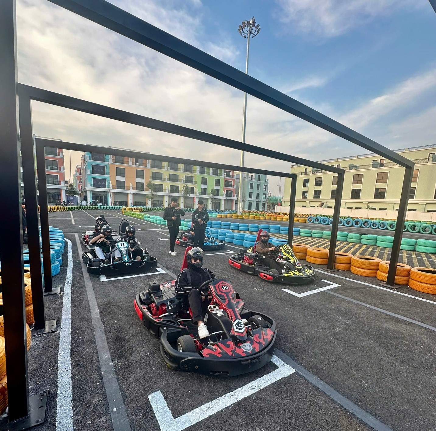 Đếm ngược Road to 8WONDER: Dàn sao và fan đã sẵn sàng “quẩy bay nóc”