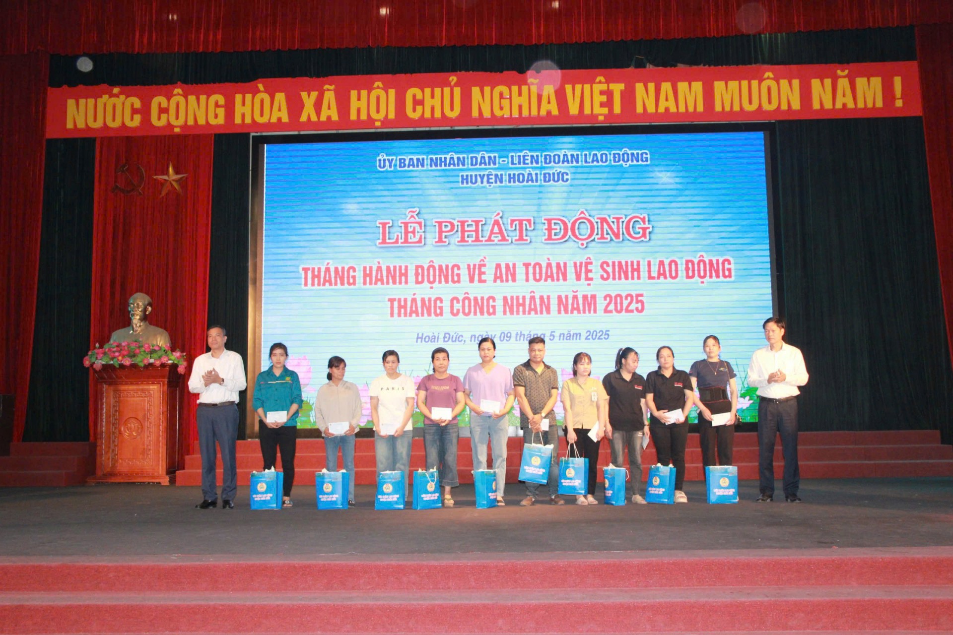 LĐLĐ huyện Hoài Đức (Hà Nội): Phát động Tháng hành động về An toàn   Vệ sinh lao động và Tháng Công nhân năm 2025