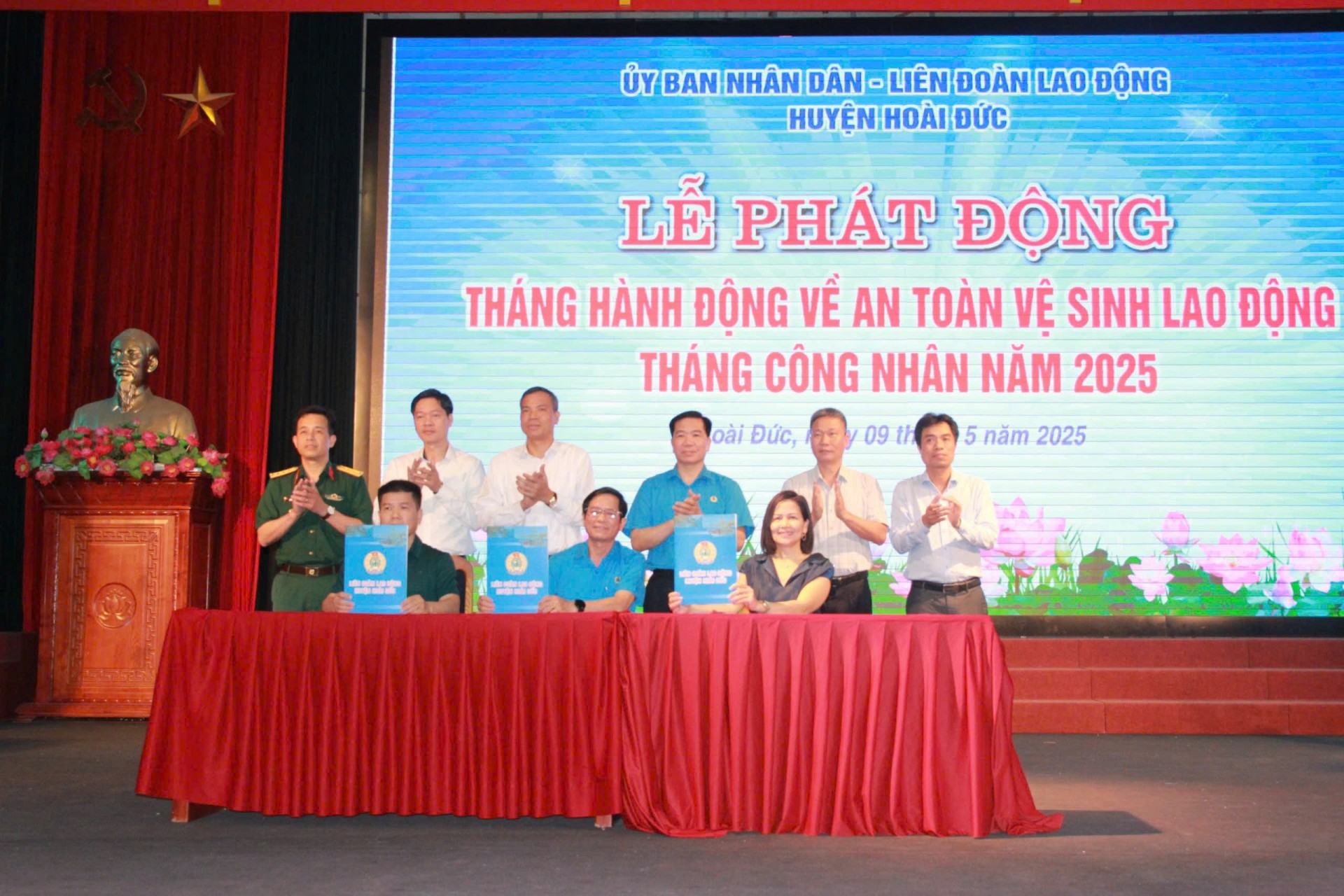 LĐLĐ huyện Hoài Đức (Hà Nội): Phát động Tháng hành động về An toàn   Vệ sinh lao động và Tháng Công nhân năm 2025