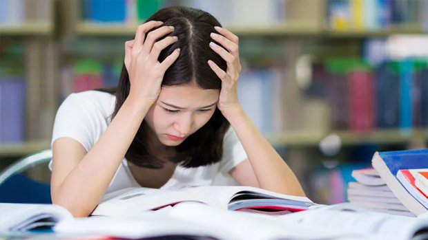 Làm sao để giảm căng thẳng trước ngày thi? 5 cách hiệu quả