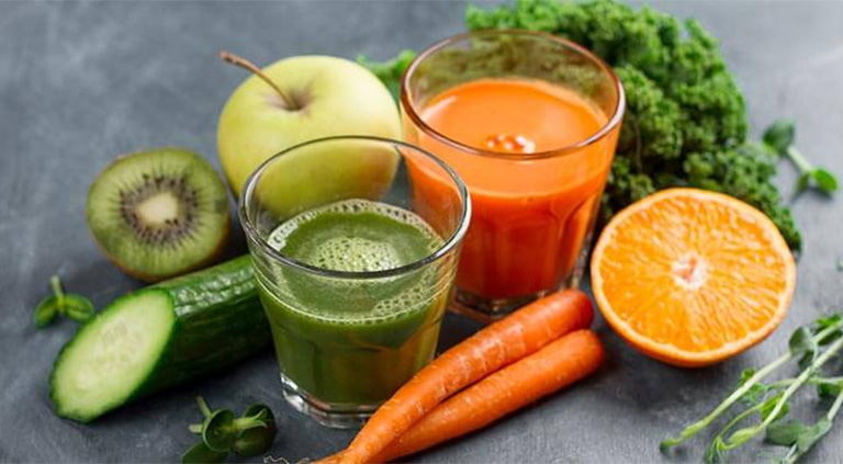 Cách tạo nên một thực đơn nước uống lành mạnh trong mùa hè