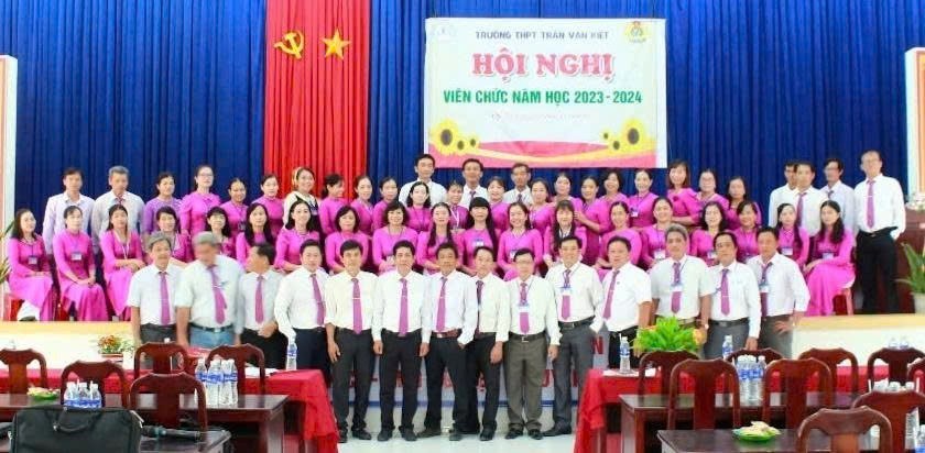 Trường THPT Trần Văn Kiết: Đẩy mạnh Phát triển giáo dục toàn diện nâng cao chất lượng đào tạo Trường THPT Trần Văn Kiết: Đẩy mạnh Phát triển giáo dục toàn diện nâng cao chất lượng đào tạo