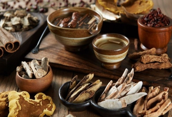 Xử nghiêm cơ sở sản xuất, buôn bán thuốc cổ truyền quảng cáo sai sự thật