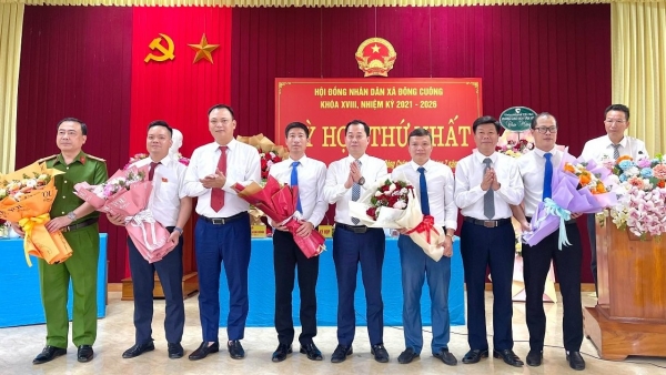 Xã Đông Cuông: Tổ chức thành công Kỳ họp thứ nhất HĐND xã khóa XVIII, nhiệm kỳ 2021–2026
