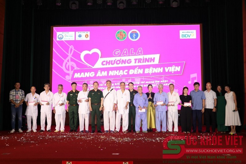 Giai điệu yêu thương giữa lòng Bệnh viện Quân y 354: “Mang âm nhạc đến Bệnh viện” số 220 chạm tới trái tim