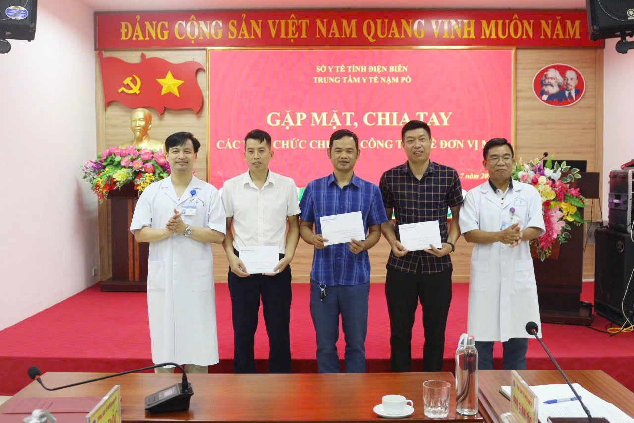 “Tinh gọn tổ chức – Vững mạnh chuyên môn – Lan tỏa thi đua” – Hành trình nửa đầu 2025 của Trung tâm Y tế Nậm Pồ