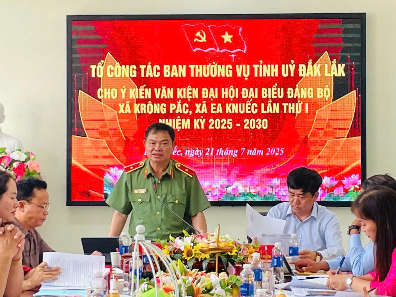 Đắk Lắk: Ban thường vụ tỉnh uỷ làm việc với Đảng uỷ xã Ea Knuếc Đắk Lắk: Ban thường vụ tỉnh uỷ làm việc với Đảng uỷ xã Ea Knuếc