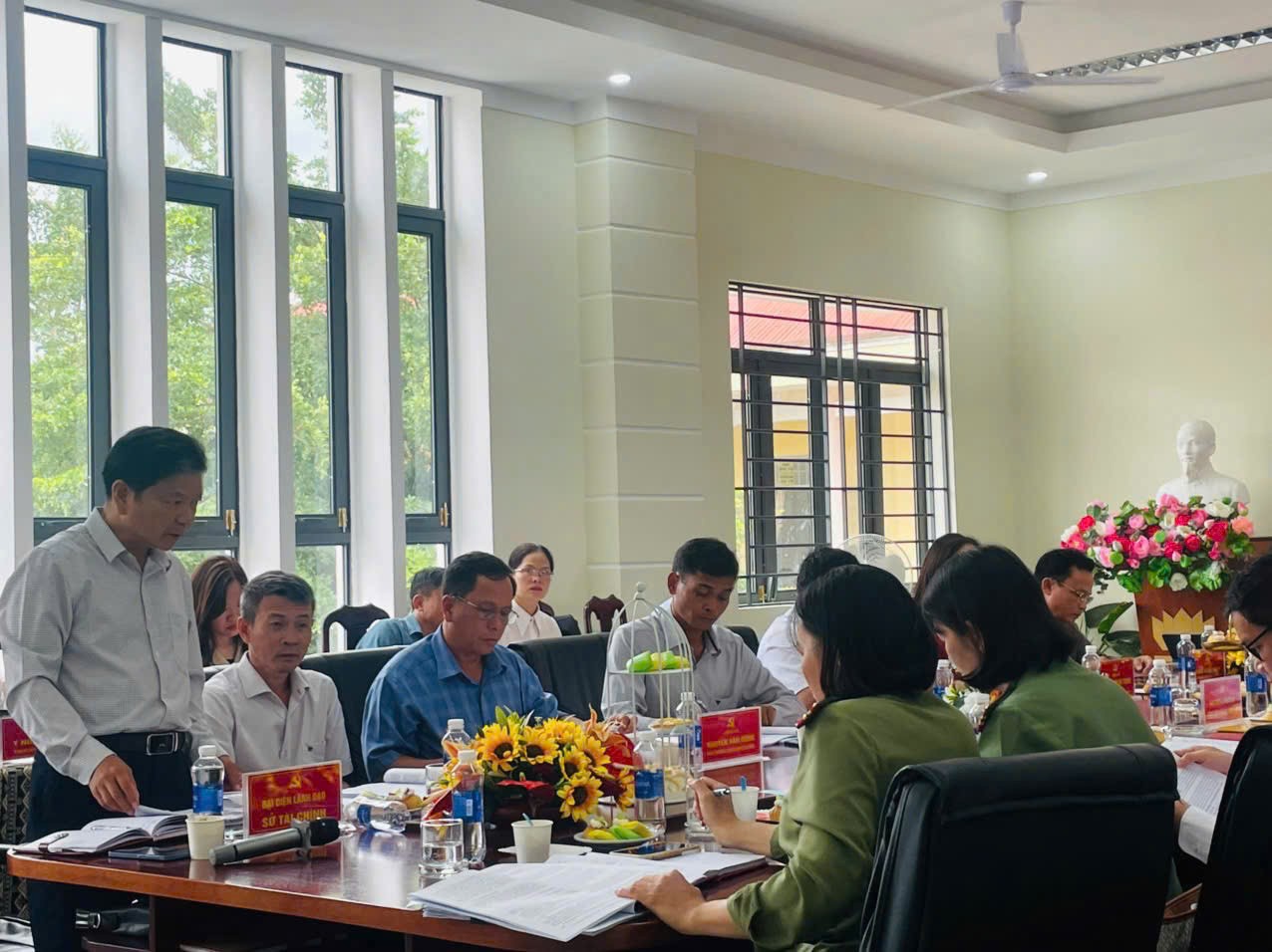 Đắk Lắk: Ban thường vụ tỉnh uỷ làm việc với Đảng uỷ xã Ea Knuếc Đắk Lắk: Ban thường vụ tỉnh uỷ làm việc với Đảng uỷ xã Ea Knuếc