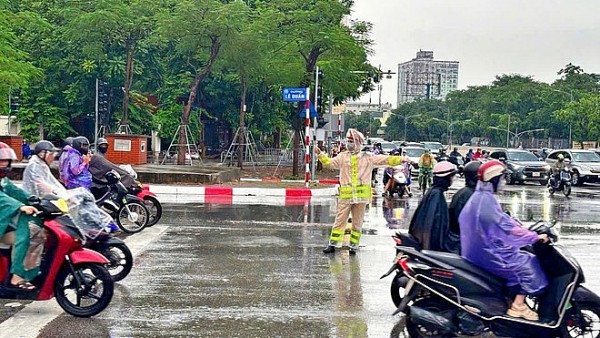 CSGT Hà Nội: “Lá chắn thép” bảo đảm an toàn giao thông giữa bão số 3