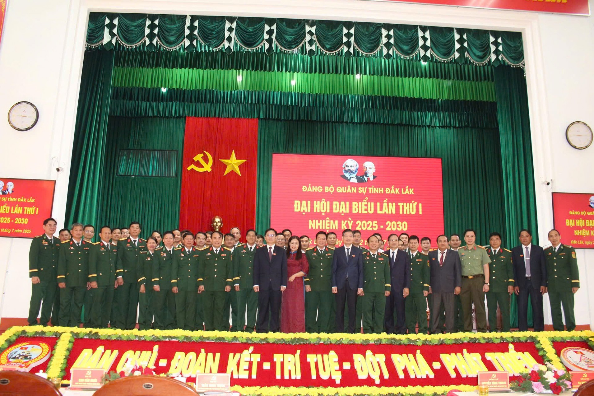 Đắk Lắk: khai mạc Đại hội đại biểu Đảng bộ quân sự tỉnh lần thứ I, nhiệm kỳ 2025-2030 Đắk Lắk: khai mạc Đại hội đại biểu Đảng bộ quân sự tỉnh lần thứ I, nhiệm kỳ 2025-2030