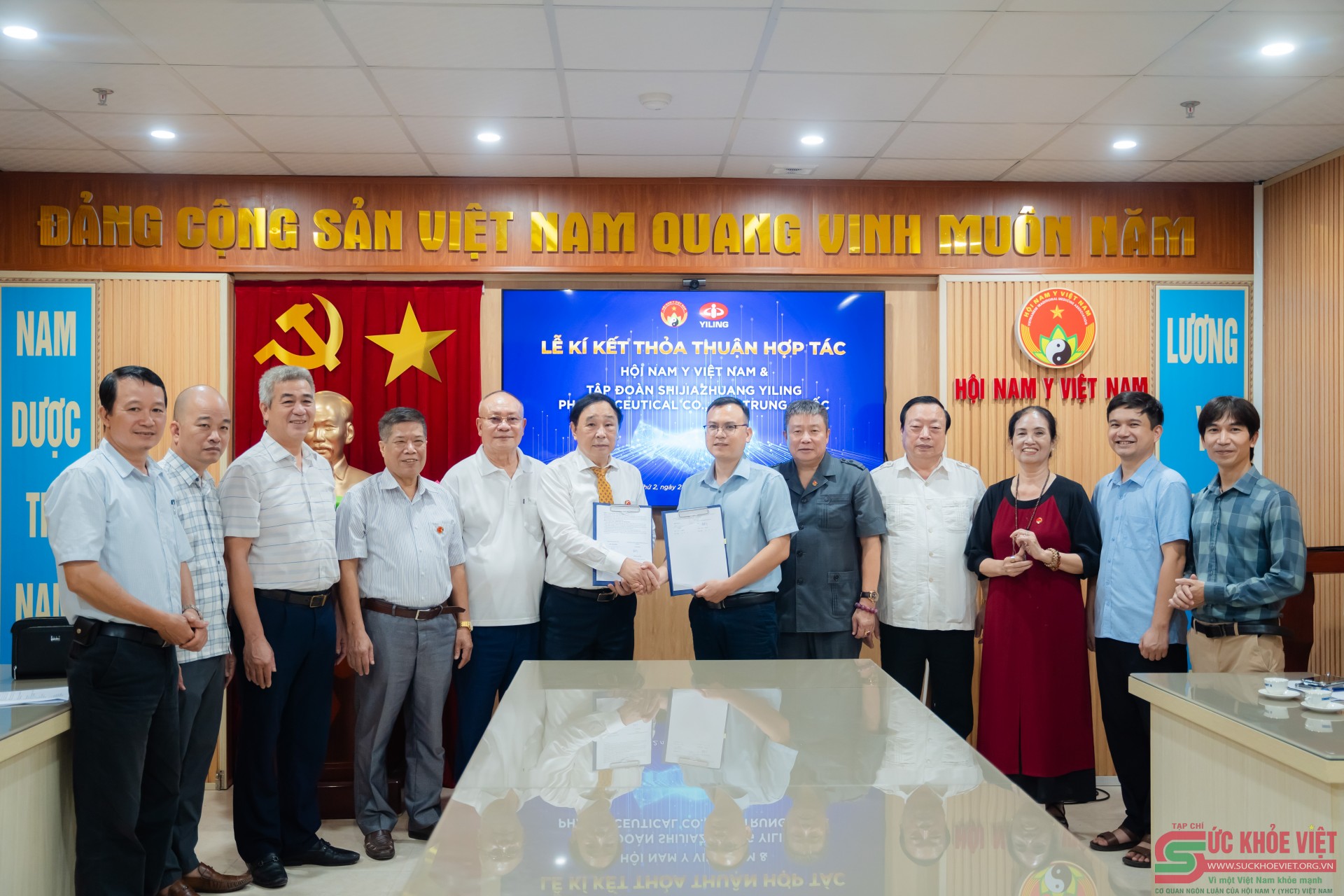 Lễ ký kết hợp tác giữa Hội Nam Y Việt Nam và Tập đoàn Dược phẩm Yiling (Trung Quốc): Thúc đẩy phát triển y học cổ truyền hai quốc gia Lễ ký kết hợp tác giữa Hội Nam Y Việt Nam và Tập đoàn Dược phẩm Yiling (Trung Quốc): Thúc đẩy phát triển y học cổ truyền hai quốc gia