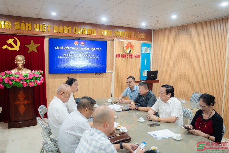 Lễ ký kết hợp tác giữa Hội Nam Y Việt Nam và Tập đoàn Dược phẩm Yiling (Trung Quốc): Thúc đẩy phát triển y học cổ truyền hai quốc gia Lễ ký kết hợp tác giữa Hội Nam Y Việt Nam và Tập đoàn Dược phẩm Yiling (Trung Quốc): Thúc đẩy phát triển y học cổ truyền hai quốc gia