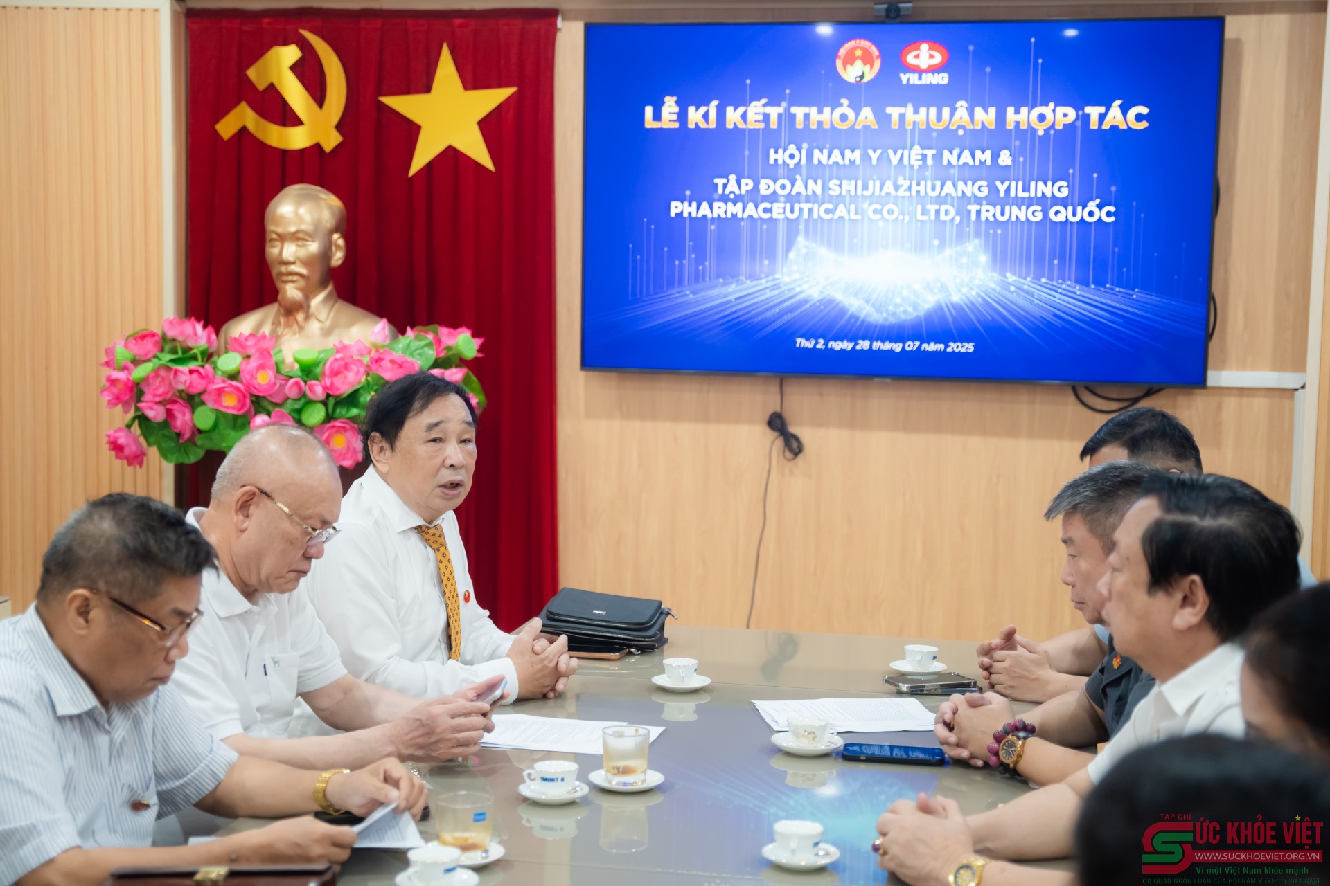 Lễ ký kết hợp tác giữa Hội Nam Y Việt Nam và Tập đoàn Dược phẩm Yiling (Trung Quốc): Thúc đẩy phát triển y học cổ truyền hai quốc gia Lễ ký kết hợp tác giữa Hội Nam Y Việt Nam và Tập đoàn Dược phẩm Yiling (Trung Quốc): Thúc đẩy phát triển y học cổ truyền hai quốc gia