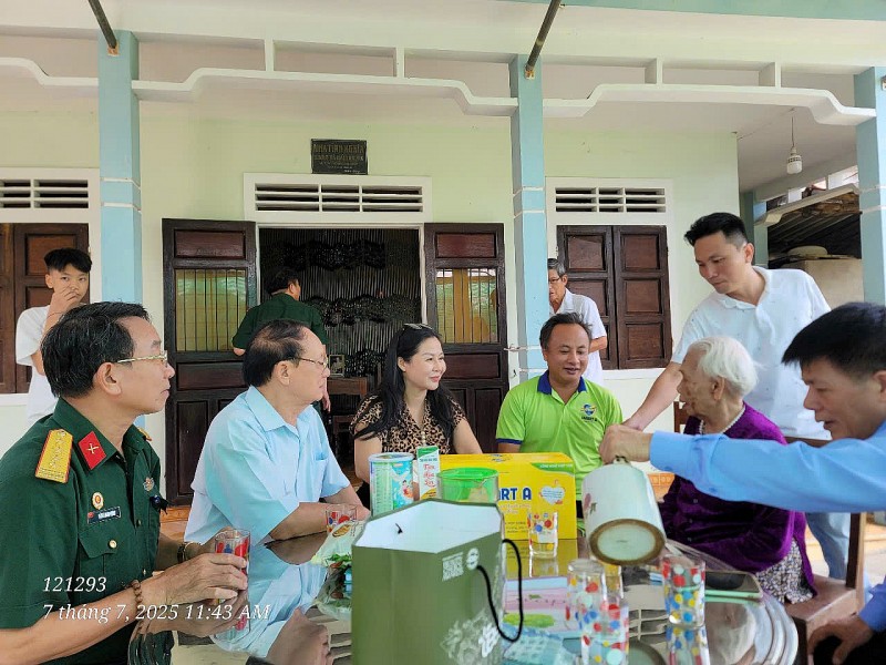 Smart A lan tỏa nghĩa tình tháng 7 – Tri ân bằng hành động thiết thực Smart A lan tỏa nghĩa tình tháng 7 – Tri ân bằng hành động thiết thực