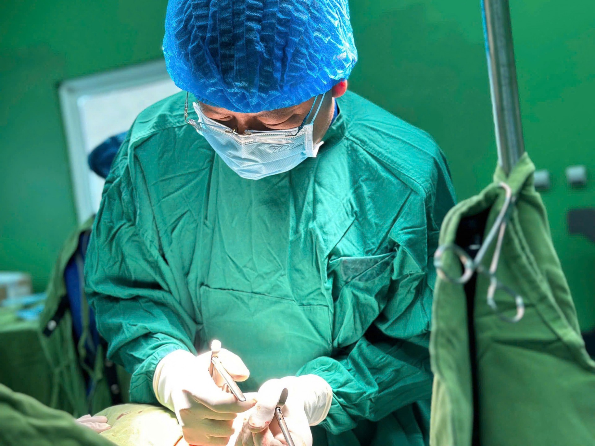 Gia Lai: Ca cấp cứu ngoại viện thần tốc giành lại sự sống cho bệnh nhân tai nạn giao thông Gia Lai: Ca cấp cứu ngoại viện thần tốc giành lại sự sống cho bệnh nhân tai nạn giao thông