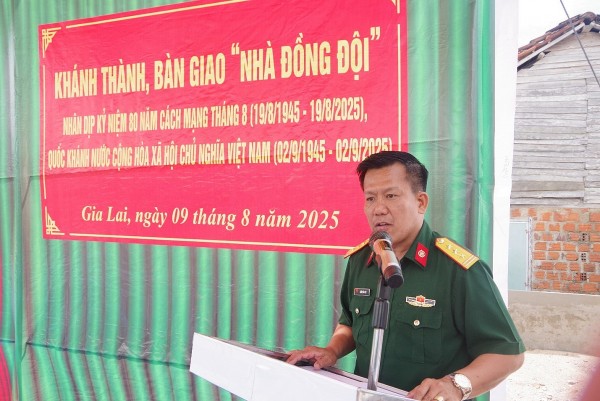 Gia Lai: Khánh thành và bàn giao Nhà đồng đội cho quân nhân có hoàn cảnh khó khăn