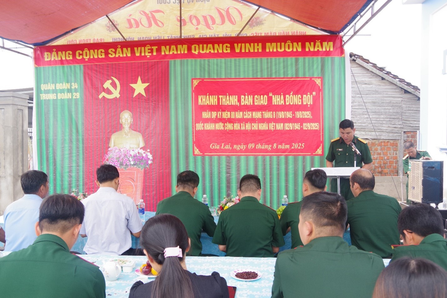 Gia Lai: Khánh thành và bàn giao Nhà đồng đội cho quân nhân có hoàn cảnh khó khăn Gia Lai: Khánh thành và bàn giao Nhà đồng đội cho quân nhân có hoàn cảnh khó khăn