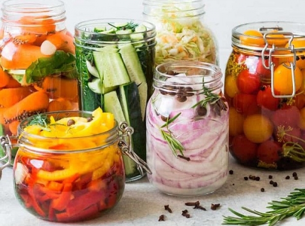 Ngộ độc Botulinum: Nguy hiểm tiềm ẩn từ thực phẩm lên men thủ công