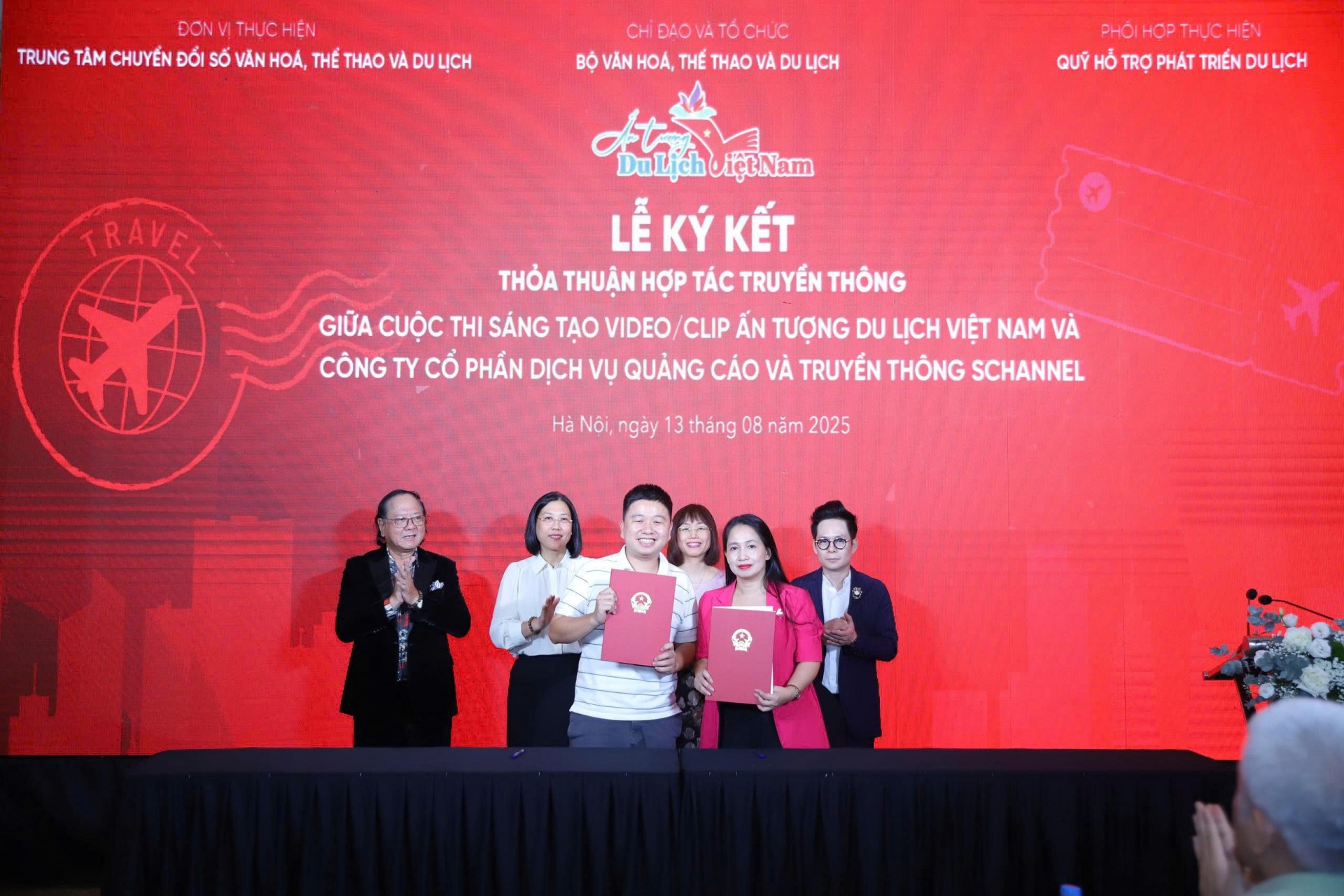 Cuộc thi sáng tạo video/clip “Ấn tượng du lịch Việt Nam”: Hứa hẹn điểm gặp của những tài năng trong cộng đồng Cuộc thi sáng tạo video/clip “Ấn tượng du lịch Việt Nam”: Hứa hẹn điểm gặp của những tài năng trong cộng đồng