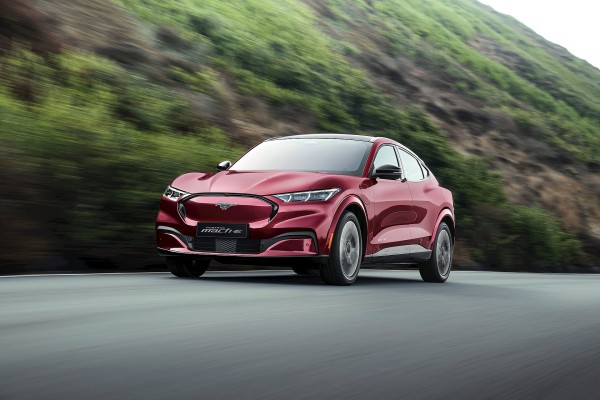 Mustang Mach-E: Mang di sản biểu tượng của dòng xe Pony đến với khách hàng yêu thích ô tô điện