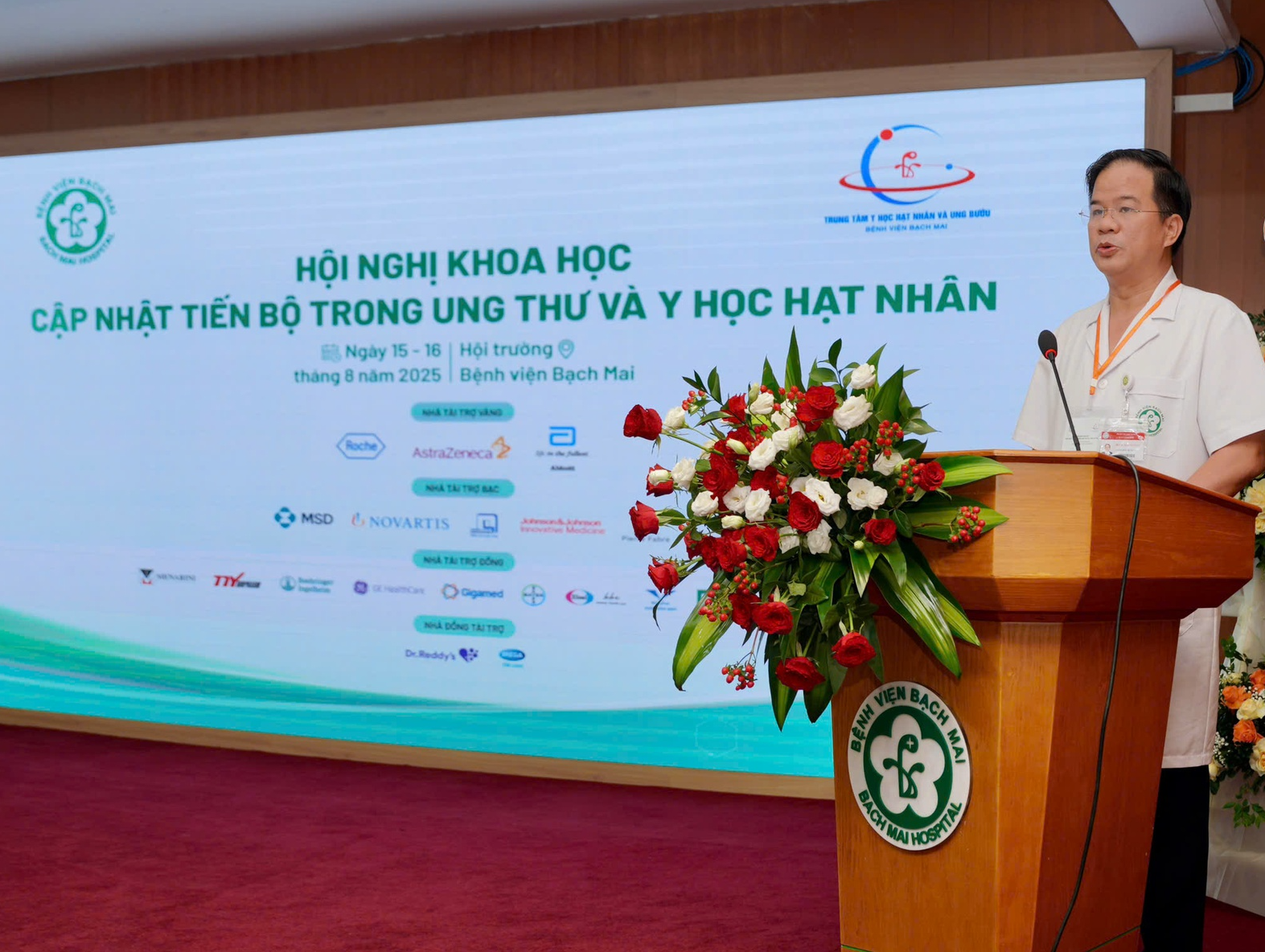 Cập nhật những tiến bộ trong điều trị ung thư và y học hạt nhân