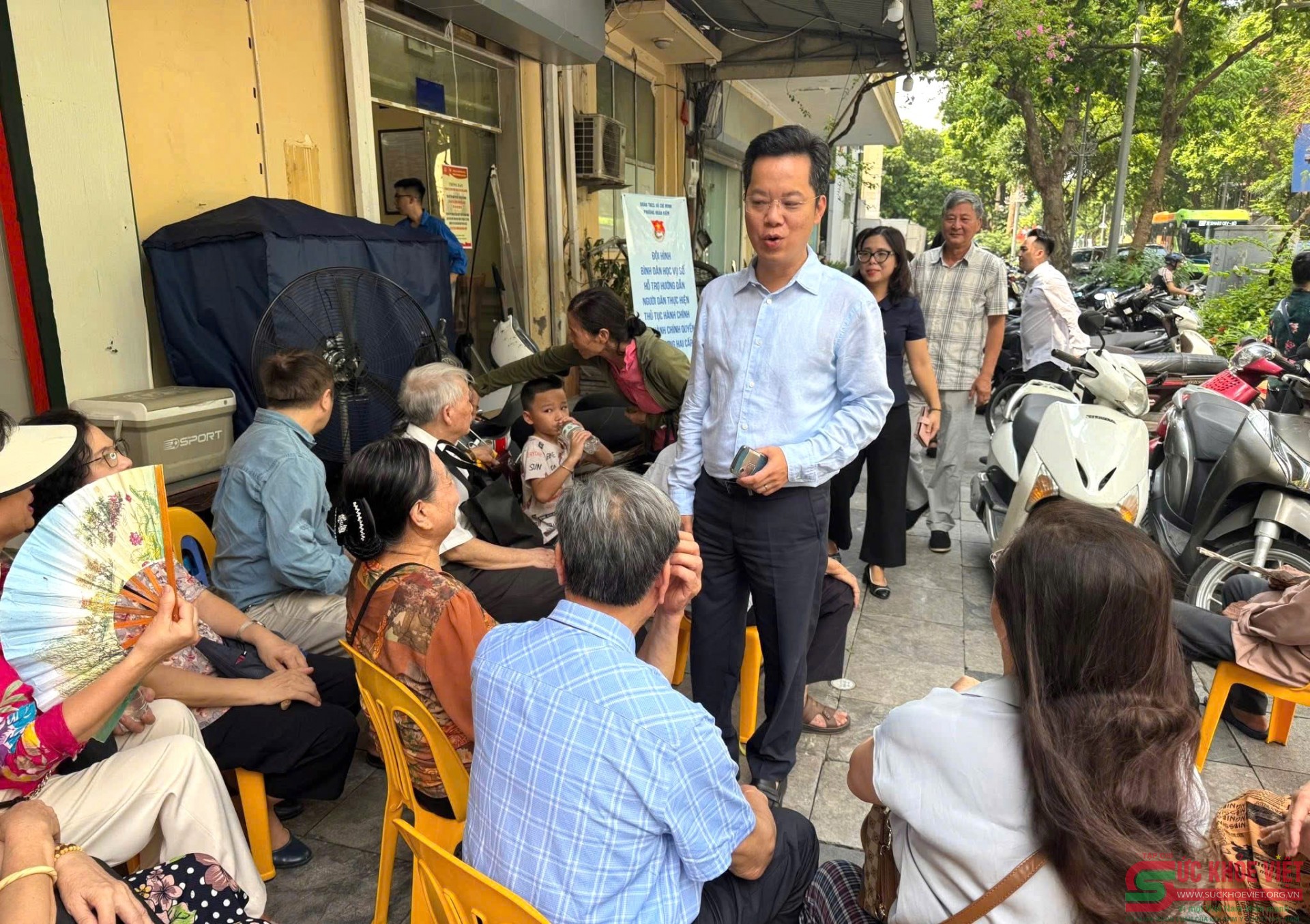 Phường Hoàn Kiếm: Sáng tạo, đẩy nhanh tiến độ cấp đổi thẻ đảng viên