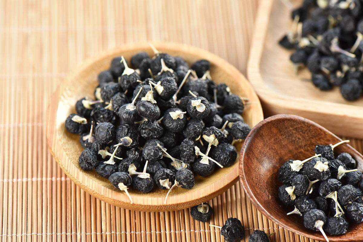 8 thực phẩm màu đen bạn nên bổ sung vào thực đơn hàng ngày