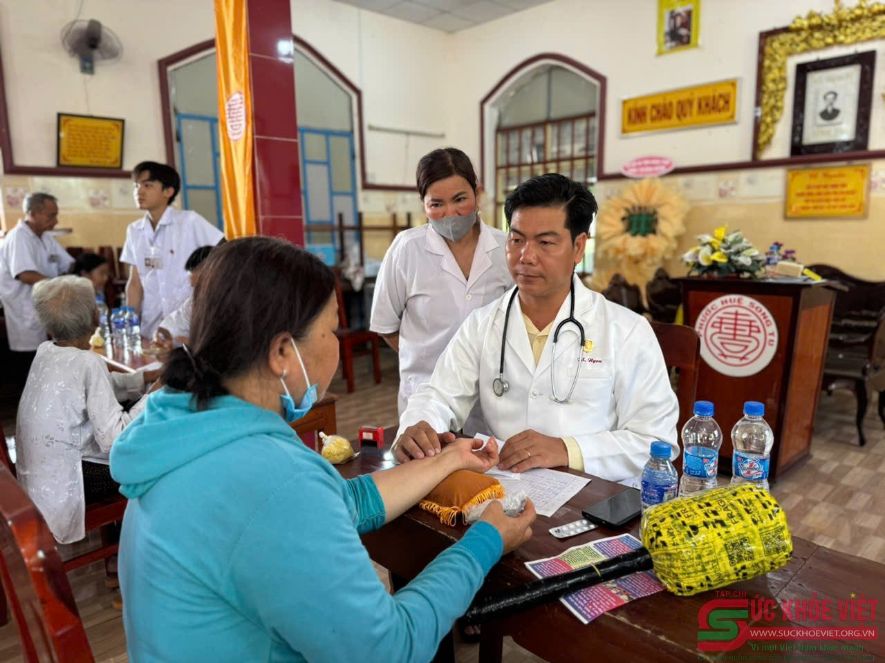 Hội Nam Y Việt Nam lan tỏa tấm lòng yêu thương đến cộng đồng tại Đồng Tháp