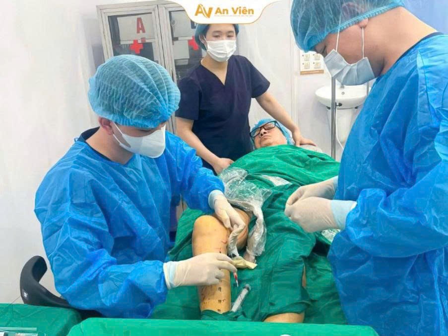 Khám phá phác đồ cá nhân hóa cho bệnh suy giãn tĩnh mạch tại An Viên