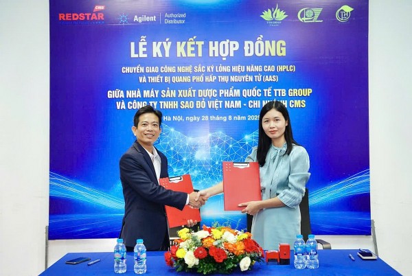 TTB Group và Sao Đỏ Việt Nam ký kết chuyển giao công nghệ kiểm nghiệm dược phẩm