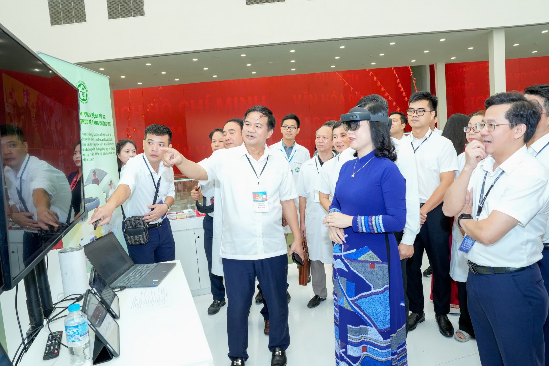 Bệnh viện Bạch Mai: Tiên phong ứng dụng công nghệ số vì sức khỏe Nhân dân