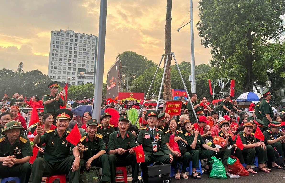 Hà Nội bố trí 8.000 chỗ ngồi ưu tiên cho cựu chiến binh xem diễu binh, diễu hành